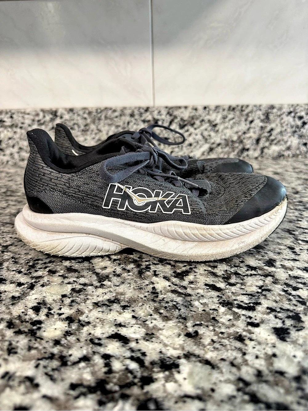Kid’s Hoka Mach 6 Sneakers